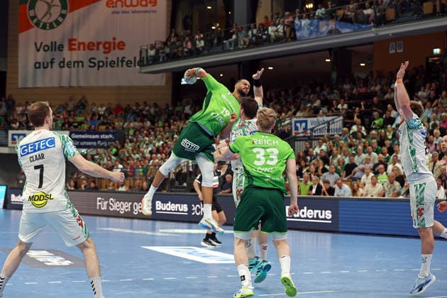 07 06 2026, xovx, Handball Daikin Handball Bundesliga, HSG Wetzlar SC Magedeburg v l Felix Claar SC Magdeburg , Philipp Ahouansou HSG Wetzlar , Elvar Örn Jonsson SC Magdeburg , Georg Löwen HSG Wetzlar , Albin Lagergren SC Magdeburg Wetzlar Buderus Arena Hessen Germany EN