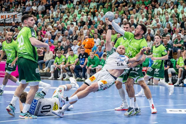 Handball Bundesliga HSG Wetzlar SC Magdeburg, 07 06 26 Oscar Bergendahl SC Magdeburg, 54 , Gisli Kristjansson SC Magdeburg, 10 , Ahmed Nafea HSG Wetzlar, 79 , Josip Simic HSG Wetzlar, 10 Handball Bundesliga HSG Wetzlar SC Magdeburg Wetzlar, 07 06 26 Copyright: xBEAUTIFULxSPORTS Roeczeyx