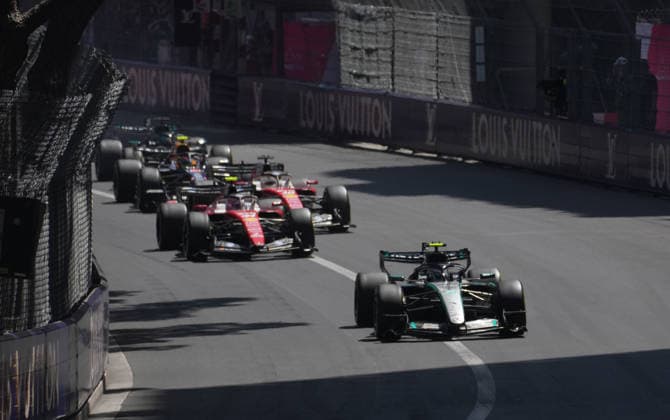 Formula 1 Louis Vuitton Grand Prix Monaco 2026 07 06 2026, Circuit de Monaco, Monte Carlo, Formula 1 Louis Vuitton Grand Prix Monaco 2026 ,in picture Race start , Andrea Kimi Antonelli ITA , Mercedes AMG Petronas Formula One Team, Lewis Hamilton GBR , Scuderia Ferrari HP, Charles Leclerc MCO nordphotoxGmbHx xBratic nph00250