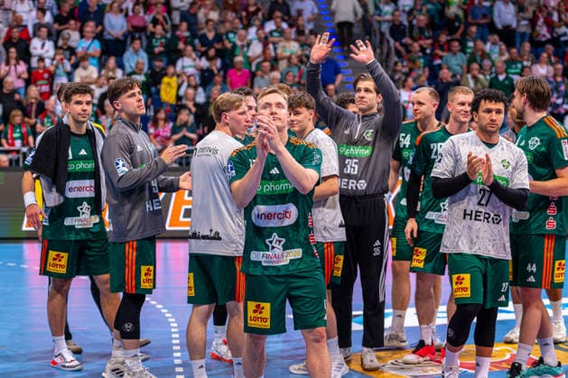 August Pedersen TSV Hannover Burgdorf, Nr 17 v l , TSV Hannover Burgdorf green vs MT Melsungen red on matchday 34 of the 2025 2026 season in the DAIKIN Handball Bundesliga 07 06 2026, ZAG Arena Hannover, GER , Copyright: xJanxGuentherx xTSVxHannover-Burgdorfx