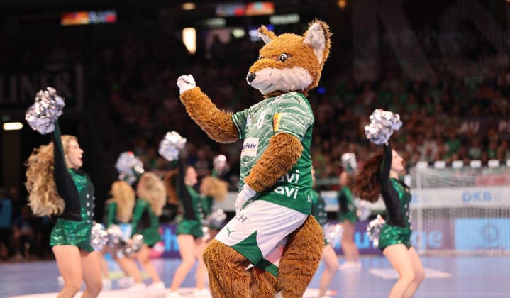 Füchse mascot, behind them cheerleaders Dance Deluxe Sport Handball HBL Bundesliga Men 34 Matchday Season 2025 2026 07 06 2026 Füchse Berlin vs SG Flensburg Handewitt