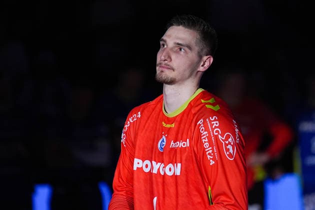 07 06 2026, xydrx, Handball, 1 HBL, VfL Gummersbach Rhein Neckar Löwen, Schwalbe Arena Dominik Kuzmanovic VfL Gummersbach, 1 at his farewell ceremony Copyright: HMBxMedia YannisxDreimann