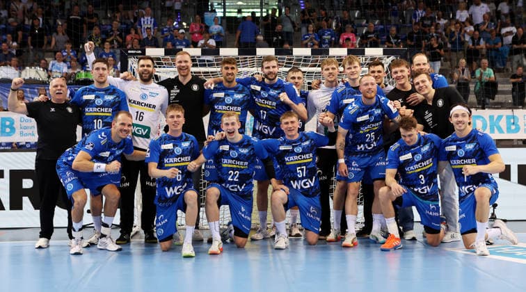 Stuttgart , Handball TVB Stuttgart VS HC Erlangen, the Stuttgart team celebrates victory