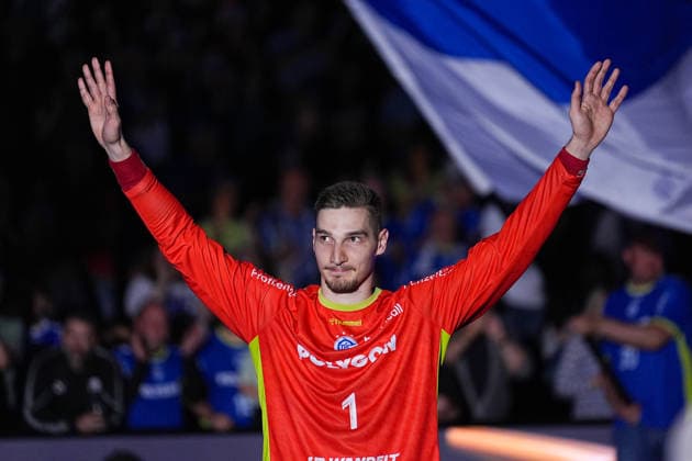 07 06 2026, xydrx, Handball, 1 HBL, VfL Gummersbach Rhein Neckar Löwen, Schwalbe Arena Dominik Kuzmanovic VfL Gummersbach, 1 at his farewell ceremony Copyright: HMBxMedia YannisxDreimann