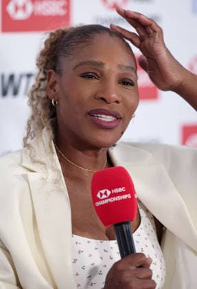 Serena Williams of USA speaks to the press at the Queens Club HSBC Queen s Club Championships, Day Two, Tennis, Queen s Club, West Kensington, London, UK - 07 Jun 2026London Queen s Club United Kingdom  Copyright: xEllaxLing Shutterstockx 16915783fd