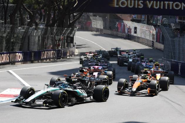 Start, George Russell Mercedes AMG Petronas 63 , Oscar Piastri McLaren Formula 1 Team 81 , Lando Norris McLaren Formula 1 Team 1 , Race, Monaco Grand Prix, Motorsport, Men, Formula 1, 07 06 2026 Monte Carlo Monaco MCO Copyright: xkolbert-press ChristianxKolbertx