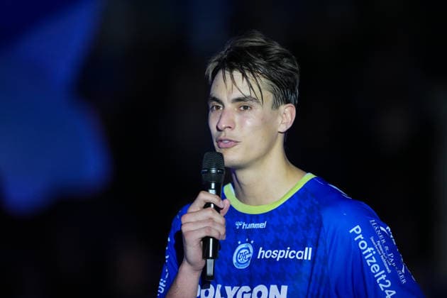 07 06 2026, xydrx, Handball, 1 HBL, VfL Gummersbach Rhein Neckar Löwen, Schwalbe Arena Julian Koester VfL Gummersbach, 7 at his farewell ceremony Copyright: HMBxMedia YannisxDreimann