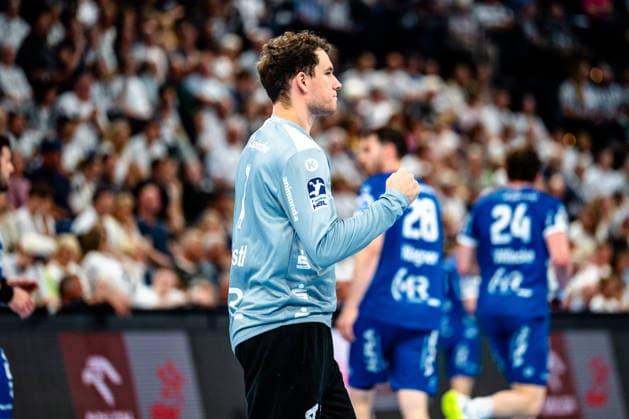07 06 2026, xdobgx, Handball Daikin HBL, THW Kiel TBV Lemgo Lippe v l Constantin Möstl TBV Lemgo Lippe, 1 cheers over held ball, defended, held, Torhueter Kiel