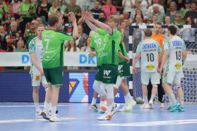 07 06 2026, xtgx, Handball, Daikin HBL, HSG Wetzlar SC Magdeburg v l Wetzlars games celebrate relegation Wetzlar