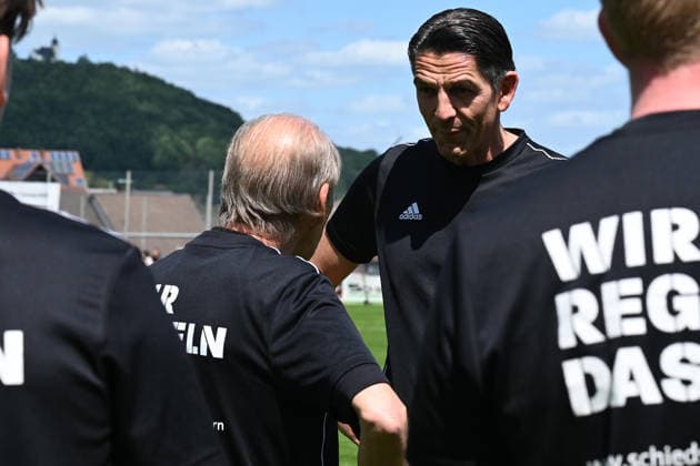07 06 2026 Soccer season 2025 2026 Test match friendly match preparation match SV Gloria Weilersbach TSV Germania Kirchehrenbach LuPf xluxpfx Hans Rößlein Roesslein assistant and Deniz Aytekin referee from left