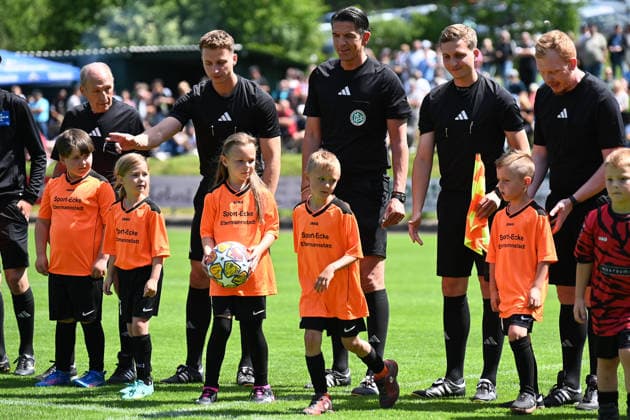 07 06 2026 Soccer Season 2025 2026 Test match Friendly match Preparation match SV Gloria Weilersbach TSV Germania Kirchehrenbach LuPf xluxpfx Deniz Aytekin Referee in the middle