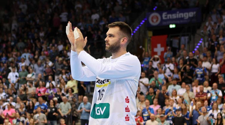 Stuttgart , Handball TVB Stuttgart VS HC Erlangen, f l Miljan Vujovic TVB at the farewell ceremony