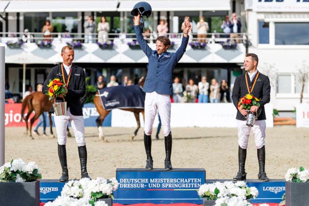 BALVE - LONGINES Balve Optimum 2026, BALVE - LONGINES Balve Optimum 2026 KUKUK Christian (GER), KUTSCHER Marco (GER), LILL Maximilian (GER) Meisterehrung LONGINES OPTIMUM PREIS Springprüfung Kl.S**** mit 2 Umläufen (1.55 m) - 2. Umlauf Finalwertung Deutsche Meisterschaften Springreiten 2026 Balve, Reitanlage Schloss Wocklum 07. June 2026 - *** BALVE LONGINES Balve Optimum 2026, BALVE LONGINES Balve Optimum 2026 KUKUK Christian GER , KUTSCHER Marco GER , LILL Maximilian GER Championship ceremony LONGINES OPTIMUM PRIZE Jumping competition class S with 2 rounds 1 55 m 2 rounds Final classification German Championships Show Jumping 2026 Balve, riding facility Schloss Wocklum 07 June 2026