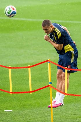 260607 Gustaf Lagerbielke of the Swedish national football team at a training session during day 4 of the FIFA World Cup 2026 on June 7, 2026 in Dallas Photo Petter Arvidson BILDBYRAN kod PA PA1221 fotboll football soccer fotball vm fotbolls vm fotball vm fotbolls vm 2026 fifa world cup 2026 träning practice training sverige sweden sverige a day 4 bbeng  Copyright: PETTERxARVIDSON BB260607PA105