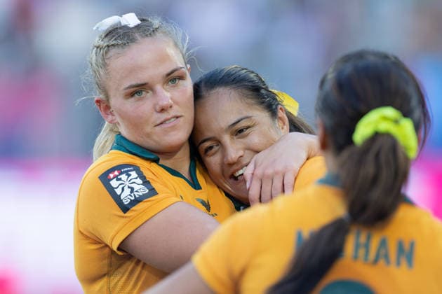 New Zealand Australia, SVNS Rugby World Championship Womens Final The Australians cheer after the final whistle, here Heidi Dennis Australia, 13 Womens Final between New Zealand and Australia Third tournament of the SVNS World Championship, Sevens Rugby World Cup from June 5 to 7, 2026 in Bordeaux France June 7, 2026 , Bordeaux Region Nouvelle Aquitaine France Stade Atlantique