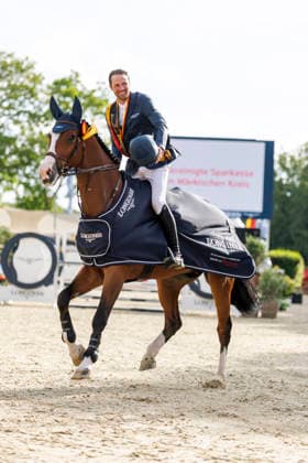 * mit 2 Umläufen (1.55 m) - 2. Umlauf Finalwertung Deutsche Meisterschaften Springreiten 2026 Balve, Reitanlage Schloss Wocklum 07. June 2026 -
