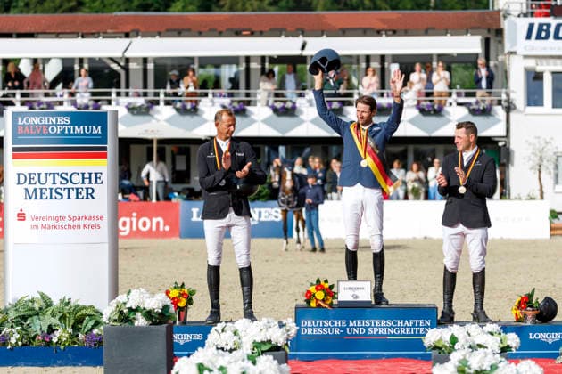 * mit 2 Umläufen (1.55 m) - 2. Umlauf Finalwertung Deutsche Meisterschaften Springreiten 2026 Balve, Reitanlage Schloss Wocklum 07. June 2026 -