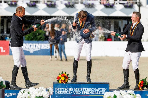 * mit 2 Umläufen (1.55 m) - 2. Umlauf Finalwertung Deutsche Meisterschaften Springreiten 2026 Balve, Reitanlage Schloss Wocklum 07. June 2026 -