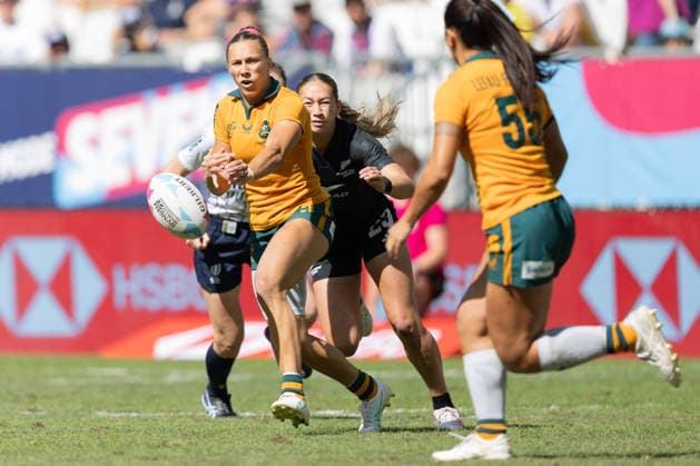 New Zealand Australia, SVNS Rugby World Championship Womens Final Teagan Levi Australia, 5 passes the ball to Alysia Lefau Fakaosilea Australia, 55 Womens Final between New Zealand and Australia Third tournament of the SVNS World Championship, Sevens Rugby World Cup from 5 to 7 June 2026 in Bordeaux France 7 June 2026 , Bordeaux Region Nouvelle Aquitaine France Stade Atlantique