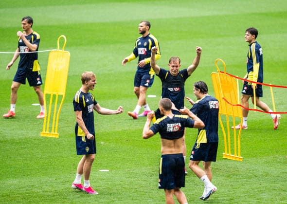 260607 Herman Johansson of the Swedish national football team at a training session during day 4 of the FIFA World Cup 2026 on June 7, 2026 in Dallas Photo Petter Arvidson BILDBYRAN kod PA PA1221 fotboll football soccer fotball vm fotbolls vm fotball vm fotbolls vm 2026 fifa world cup 2026 träning practice training sverige sweden sverige a day 4 bbeng  Copyright: PETTERxARVIDSON BB260607PA142