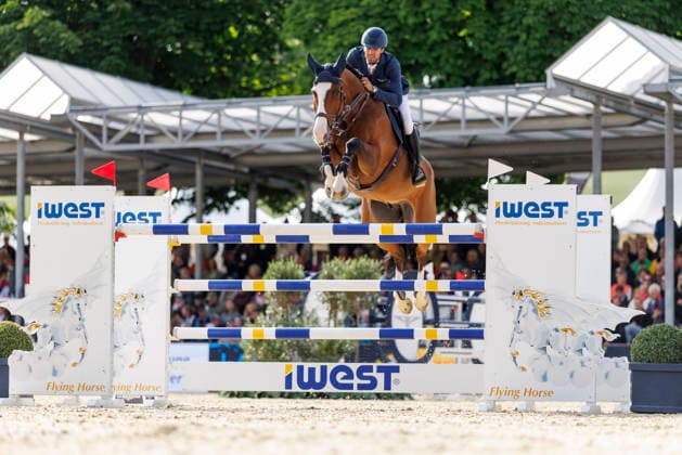 * mit 2 Umläufen (1.55 m) - 2. Umlauf Finalwertung Deutsche Meisterschaften Springreiten 2026 Balve, Reitanlage Schloss Wocklum 07. June 2026 -