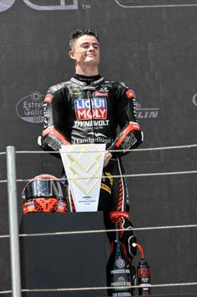 MOTO - MOTO 2 - HUNGARY GRAND PRIX 2026 GONZALEZ Manuel (spa), Liqui Moly Dynavolt Intact GP, Kalex Moto2, portrait celebrates his victory during the 2026 Moto2 Grand Prix of Hungary , on Balaton Park circuit, from June 5 to 7, in Hungary - Balaton ParkHungary  Copyright: xGIGIxSOLDANOx