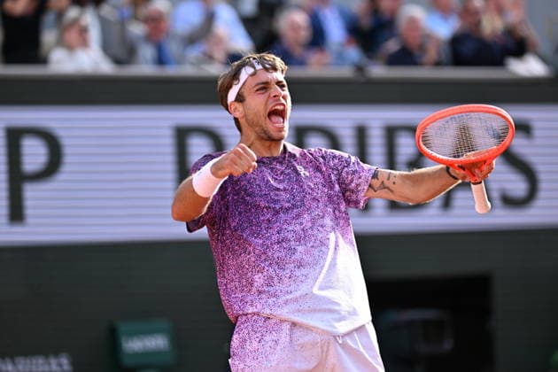 2026 French Open (Roland-Garros) - Men s singles final PARIS, FRANCE - JUNE 07: Italy s Flavio Cobolli gestures during the men s final singles match against Germany s Alexander Zverev on day 15 of the French Open tennis tournament on Court Philippe-Chatrier at the Roland-Garros Complex in Paris on June 7, 2026. Mustafa Yalcin Anadolu Paris France. Editorial use only. Please get in touch for any other usage.  Copyright: x2026xAnadoluxMustafaxYalcinx