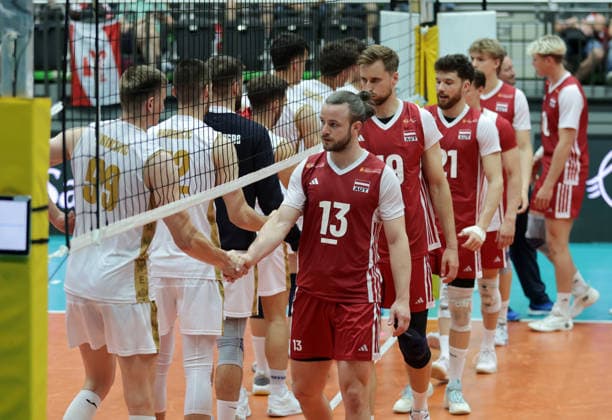 VOLLEYBALL - CEV EL, AUT vs MNE SCHWECHAT,AUSTRIA,07.JUN.26 - VOLLEYBALL - CEV European League, OEVV international match, Länderspiel, Nationalmannschaft Austria vs Montenegro. Image shows the team of Montenegro and the team of Austria.  GEPAxpictures xWalterxLuger
