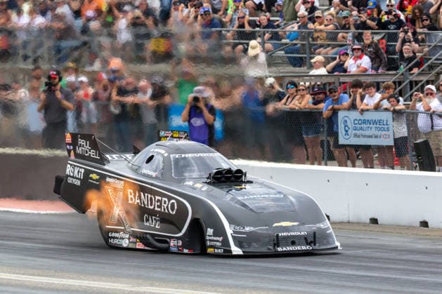 EPPING, NH - JUNE 07: Funny Car driver, Alexis DeJoria ( 771) BANDERO CAFE CHEVROLET SS launches off the line during Sunday s elimination round for the Motorsport, Herren, USA, Dragster Drag Race New England Nationals on June 07, 2026, at New England Dragway in Epping, NH. (Photo by David Hahn Icon Sportswire) AUTO: JUN 07 NHRA New England Nationals EDITORIAL USE ONLY Icon260607024