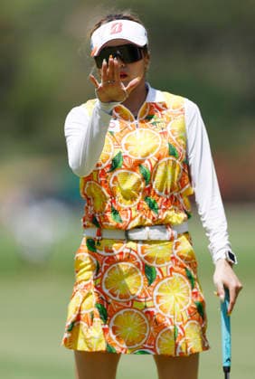 Shiho Kuwaki of Japan lines up a putt the 1st green during the final round of the 81st Women s U.S. Open golf championship at the Riviera Country Club in Pacific Palisades, California, on Sunday, June 7, 2026.  GLP20260607910 CAROLINExBREHMAN