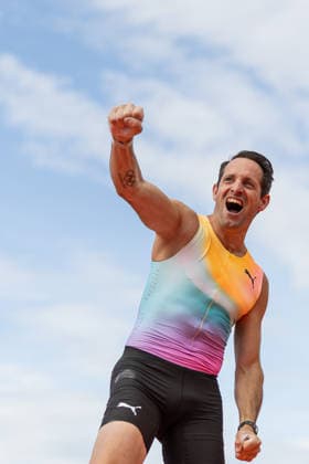 260607 Renaud Lavillenie of France celebrates in the men s pole vault during Bauhaus galan, part of the Diamond League series, June 7, 2026 in Stockholm Photo Maxim ThorÃ BILDBYRAN kod MT MT1057 friidrott athletics friidrett diamond league bauhaus galan bbeng Stockholm  Copyright: MAXIMxTHORE BB260607MT145