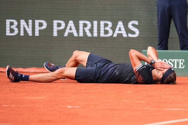Alexander Zverev GER cheers after the victory, jubilation, joy, emotion, falls to the ground, Men s Singles, Men s Singles, Final, Final Tennis French Open 2026 Roland Garros Paris France 7 June 2026 Copyright: xJuergenxHasenkopfx