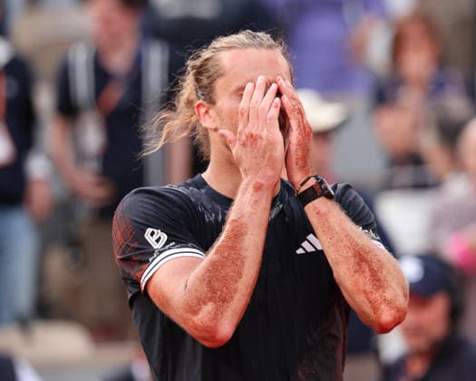 Alexander Zverev GER cheers after the victory, Cheers, Joy, Emotion, Men s Singles, Men s Singles, Final, Final Tennis French Open 2026 Roland Garros Paris France 7 June 2026 Copyright: xJuergenxHasenkopfx