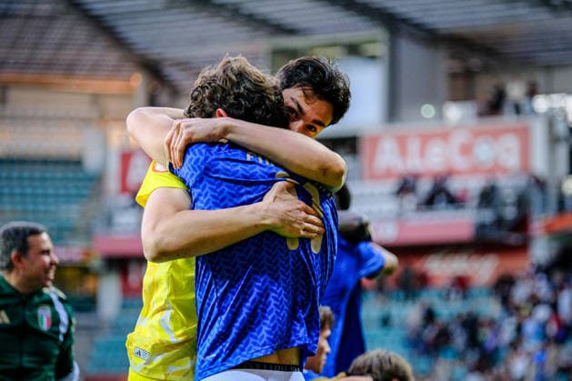 UEFA Under-17 European Championship, EM, Europameisterschaft Estonia 2026 Emanuele Giaretta and Marcello Fugazzola of Italy U-17 national team, Nationalteam celebrating winning the European Championship during the UEFA Under-17 European Championship Final match between Italy U-17 vs Belgium U-17 national teams, Tallinn Estonia 07.06.2026 Tallinn A Le Coq Arena Estonia Copyright: xMaurixLevandix
