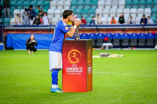 UEFA Under-17 European Championship, EM, Europameisterschaft Estonia 2026 Thomas Corigliano of Italy U-17 national team, Nationalteam celebrating winning the European Championship during the UEFA Under-17 European Championship Final match between Italy U-17 vs Belgium U-17 national teams, Tallinn Estonia 07.06.2026 Tallinn A Le Coq Arena Estonia Copyright: xMaurixLevandix