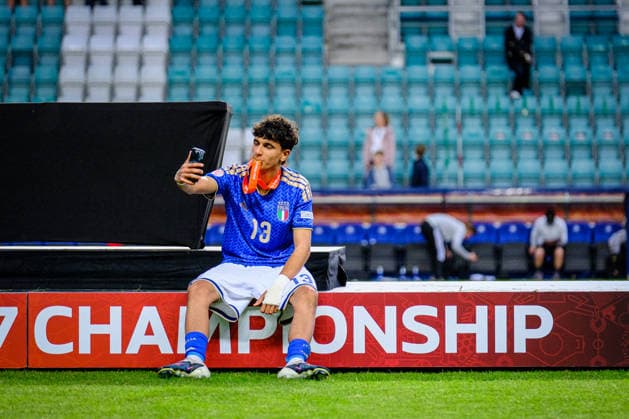 UEFA Under-17 European Championship, EM, Europameisterschaft Estonia 2026 Lorenzo Dattilo of Italy U-17 national team, Nationalteam celebrating winning the European Championship during the UEFA Under-17 European Championship Final match between Italy U-17 vs Belgium U-17 national teams, Tallinn Estonia 07.06.2026 Tallinn A Le Coq Arena Estonia Copyright: xMaurixLevandix