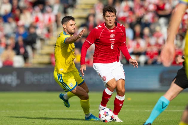 National team test match Denmark Ukraine Denmark s Andreas Christensen in action with Ukraine s Roman Yaremchuk during the football international match between Denmark and Ukraine at Odense Stadium on Sunday, June 7, 2026 Photo Bo Amstrup Ritzau Scanpix , Odense Denmark Mors  Copyright: BoxAmrstrupx xRitzauxScanpix BoxAmstrupx spdk20260607-223519-L