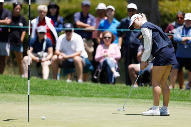 Charley Hull of England sinks a putt for an eagle on the 1st hole during the final round of the 81st Women s U.S. Open golf championship at the Riviera Country Club in Pacific Palisades, California, on Sunday, June 7, 2026.  GLP20260607957 CAROLINExBREHMAN