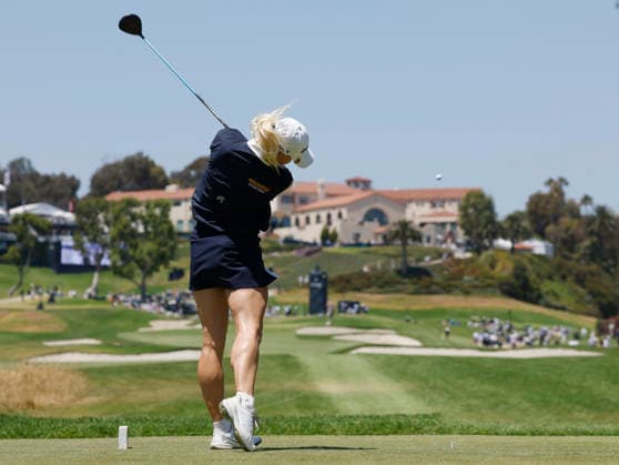 Charley Hull of England tees off on the 9th hole during the final round of the 81st Women s U.S. Open golf championship at the Riviera Country Club in Pacific Palisades, California, on Sunday, June 7, 2026.  GLP20260607967 CAROLINExBREHMAN