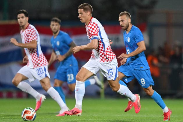 Croatia v Slovenia - International Friendly, Länderspiel, Nationalmannschaft Mario Pasalic of Croatia runs with the ball during the international friendly match between Croatia and Slovenia at Stadium Varteks on June 7, 2026 in Varazdin, Croatia.  IgorxSoban PIXSELL