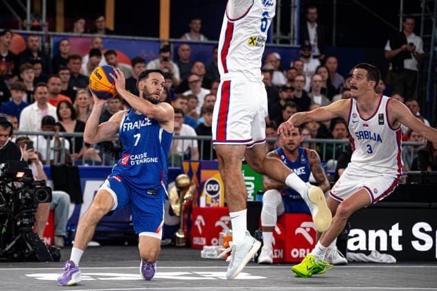 Warszawa 07.06.2026. 3x3 Basketball World Cup Day 7 in Warsaw, Poland. Serbia - France match --- Mistrzostwa Swiata w koszykowce 3x3 Dzien 7 w Warszawie. Mecz Serbia - Francja Persons Shown : Hugo Suhard Nemanja Barac Strahinja Stojacic Fot. Kai Taller Arena Akcji NEWSPIX.PL --- newspix.pl 