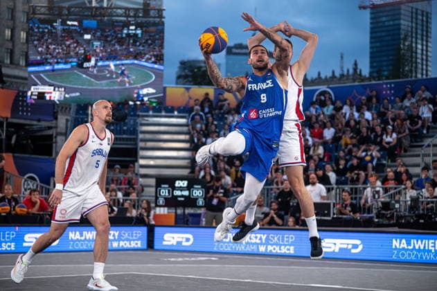 Warszawa 07.06.2026. 3x3 Basketball World Cup Day 7 in Warsaw, Poland. Serbia - France match --- Mistrzostwa Swiata w koszykowce 3x3 Dzien 7 w Warszawie. Mecz Serbia - Francja Persons Shown : Nenad Nerandzic Emmanuel Monceau Fot. Kai Taller Arena Akcji NEWSPIX.PL --- newspix.pl 