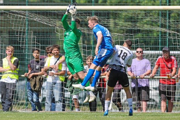 Soccer promotion match RL SW FC Eddersheim FK 03 Pirmasens 07 06 26, FELIX KOOB FCE , PHILIPP VELOSA FCE ,