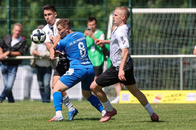 Soccer promotion match RL SW FC Eddersheim FK 03 Pirmasens 07 06 26, PHILIPP VELOSA FCE , LUCA EICHHORN FKP , PATRICK SCHORR FCE ,