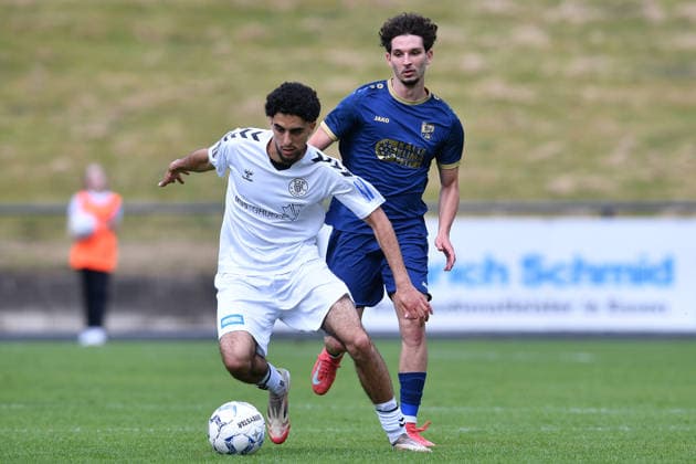 Soccer Oberliga Niederrhein 34 Matchday ETB Schwarz Weiß Essen TSV Meerbusch on 07 06 2026 at the Uhlenkrugstadion in Essen Youssef Kamboua ETB SW Essen , front Francisco San Jose Justo Meerbusch , back xRx