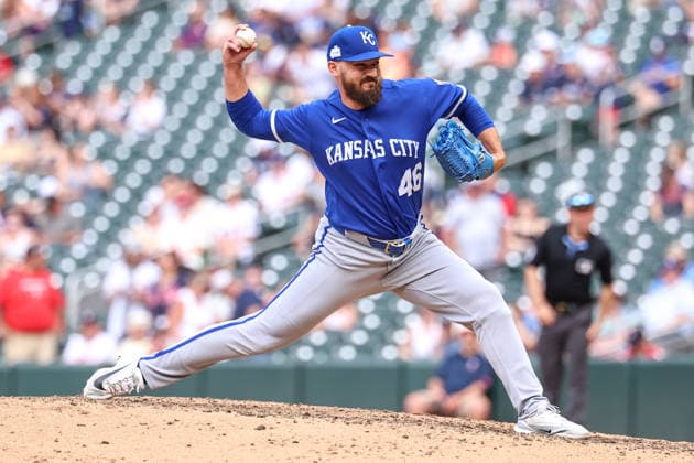 June 7, 2026, Minneapolis, Minnesota, USA: Kansas City Royals pitcher JOHN SCHREIBER (46) pitches in the seventh inning during a MLB, Baseball Herren, USA Baseball game between the Kansas City Royals and the Minnesota Twins at Target Field in Minneapolis, Minnesota on June 7th, 2026. The Royals defeated the Twins 6-5. ZUMA Press Wire. MLB 2026: Royals 6:5 Twins  - ZUMAg254 20260607_zsp_g254_034 Copyright: xStevenxGarciax