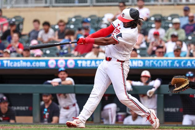 June 7, 2026, Minneapolis, Minnesota, USA: Minnesota Twins designated hitter JOSH BELL (56) hits a three-run home run in the ninth inning during a MLB, Baseball Herren, USA Baseball game between the Kansas City Royals and the Minnesota Twins at Target Field in Minneapolis, Minnesota on June 7th, 2026. The Royals defeated the Twins 6-5. ZUMA Press Wire. MLB 2026: Royals 6:5 Twins  - ZUMAg254 20260607_zsp_g254_057 Copyright: xStevenxGarciax