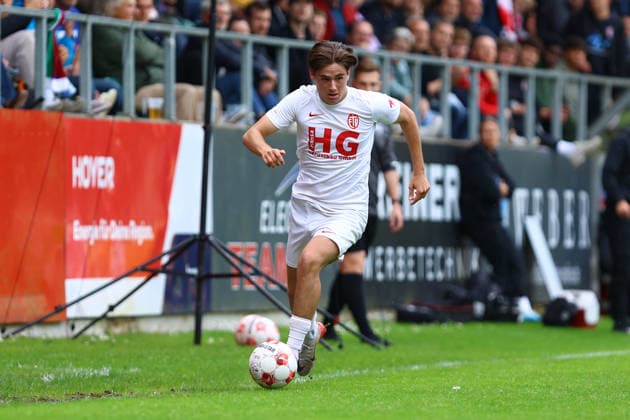 77 Tom Politz Eimsbütteler TV Fußball I Herren I Aufstiegsrunde zur Regionalliga Nord I Saison 2025 2026 I 3 Spiel I Eimsbütteler TV Blumenthaler SV I 07 06 2026 I A Platz Heeslingen