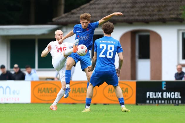 24 Juri Marxen Eimsbütteler TV , 27 Hugo Weber Blumenthaler SV Fußball I Herren I Aufstiegsrunde zur Regionalliga Nord I Saison 2025 2026 I 3 Spiel I Eimsbütteler TV Blumenthaler SV I 07 06 2026 I A Platz Heeslingen