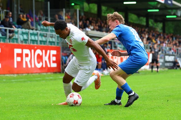 47 Jean Francois De Chatrie Doegl Eimsbütteler TV , 16 Jasper Look Blumenthaler SV Fußball I Herren I Aufstiegsrunde zur Regionalliga Nord I Saison 2025 2026 I 3 Spiel I Eimsbütteler TV Blumenthaler SV I 07 06 2026 I A Platz Heeslingen